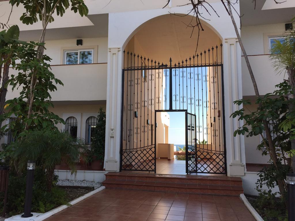 Sinfonia Del Mar Apartment Эстепона Экстерьер фото